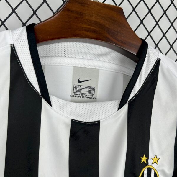 Retro Juventus 2002/03 Home Jersey - Image 7