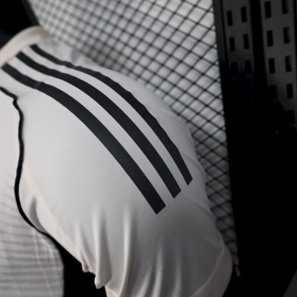 Men's Real Madrid 2024/25 Special Edition Jersey Player Version - Image 3