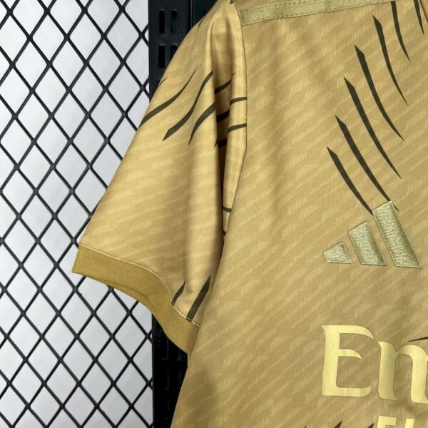 Men's Real Madrid 2025/26 Training Gold Jersey - Image 6