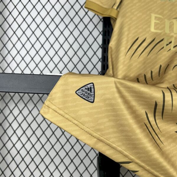 Men's Real Madrid 2025/26 Training Gold Jersey - Image 4