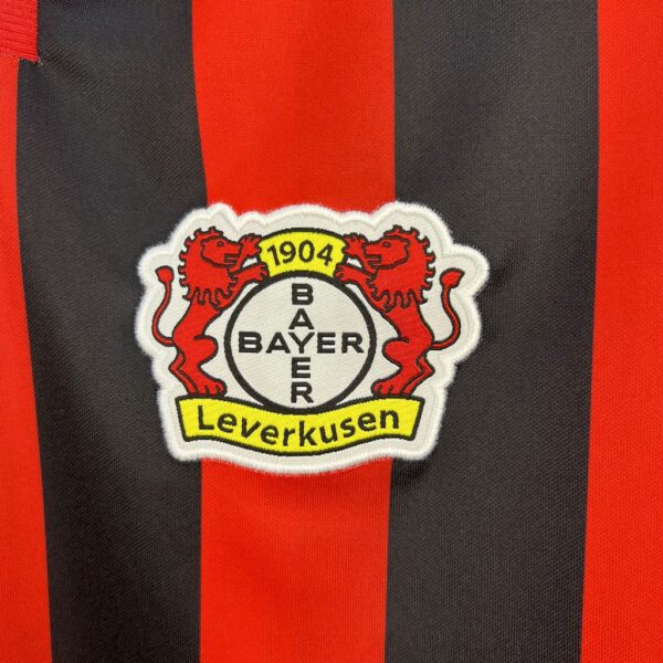 Retro Bayer 04 Leverkusen 2000/01 Home Jersey - Image 6