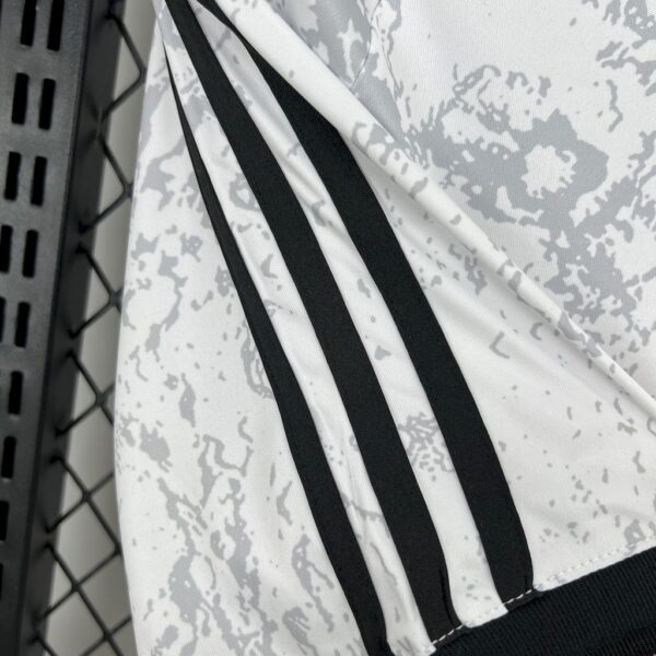 Men's Juventus 2024/25 Nasa-Inspired Lifestyle Collection Jersey - Image 3