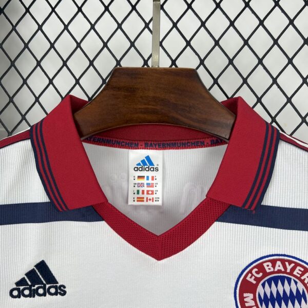 Retro Bayern Munich 1998/00 Home Jersey - Image 9