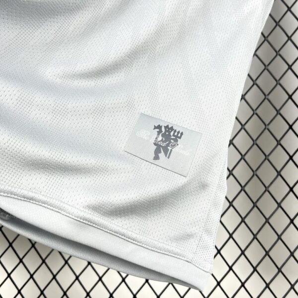 Retro Manchester United 2007/08  Grey Goalkeepe Long Sleeves Jersey - Image 5