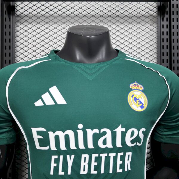 Men's Real Madrid  2025/26 Green special edition Jersey Player Version - Image 9