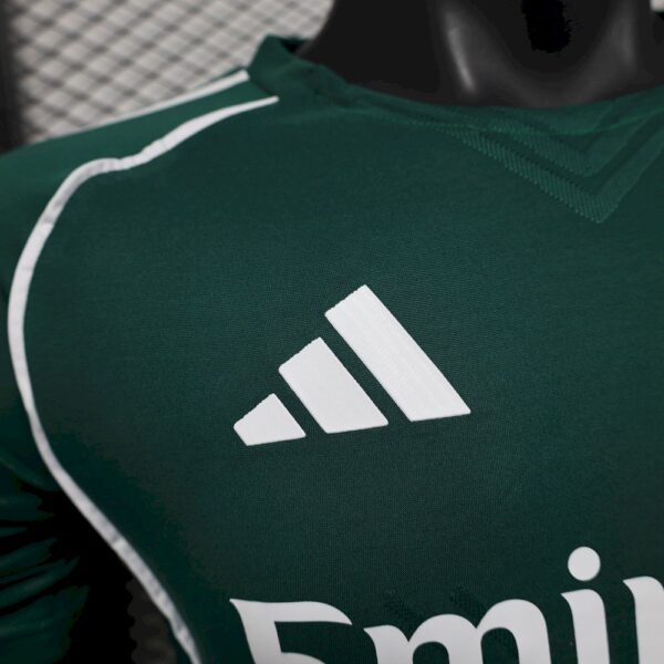 Men's Real Madrid  2025/26 Green special edition Jersey Player Version - Image 7