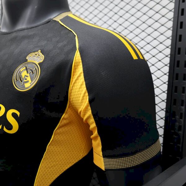 Men's Real Madrid 2025/26 Black Especial Jersey Player Version - Image 7