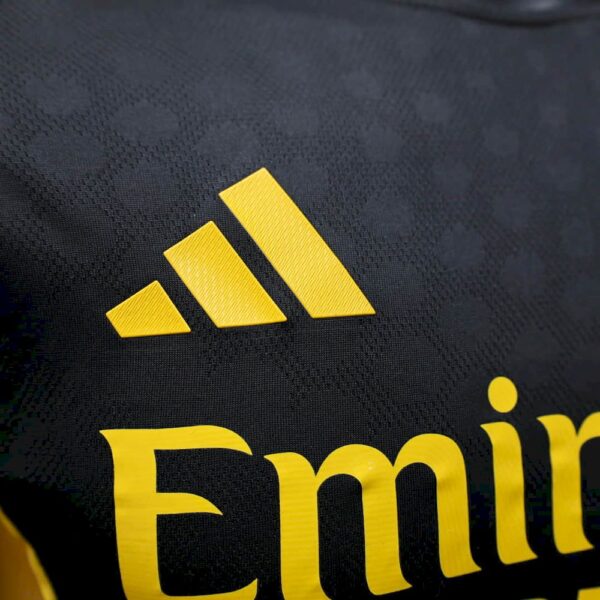 Men's Real Madrid 2025/26 Black Especial Jersey Player Version - Image 3
