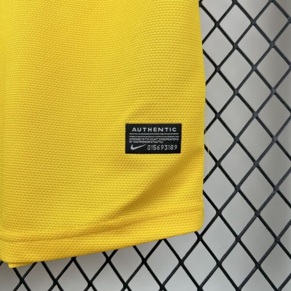 Retro Brazil 2012/13 Home Jersey - Image 4