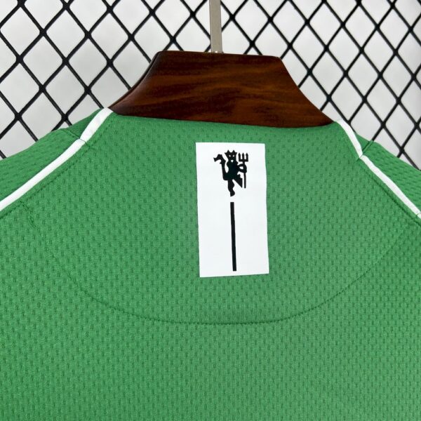 Retro Manchester United 2007/08 Goalkeeper  Long Sleeves Jersey - Image 3