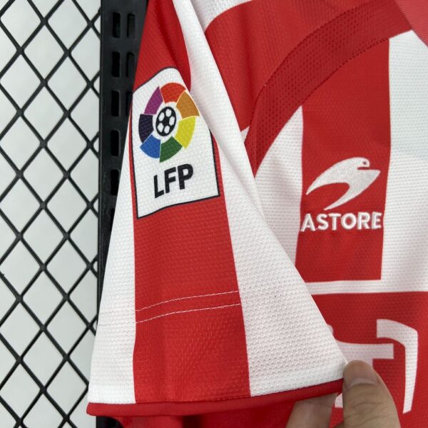 Retro Sporting de Gijon 2008/09 Home Jersey - Image 8