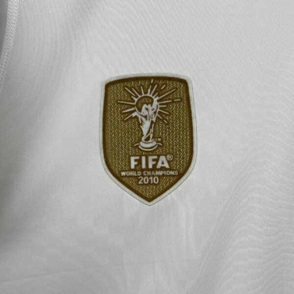 Retro Spain 2011/12 Away Jersey - Image 8