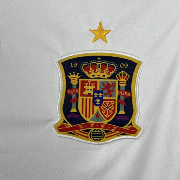 Retro Spain 2011/12 Away Jersey - Image 7