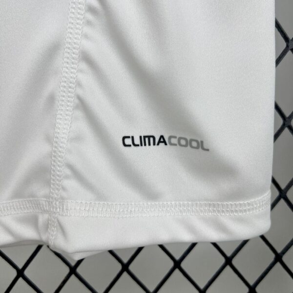 Retro Spain 2011/12 Away Jersey - Image 5