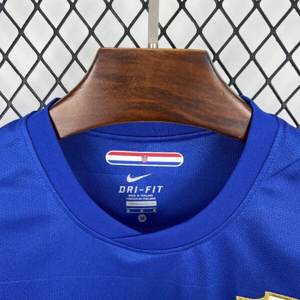 Retro Croatia 2010 Away Jersey - Image 9