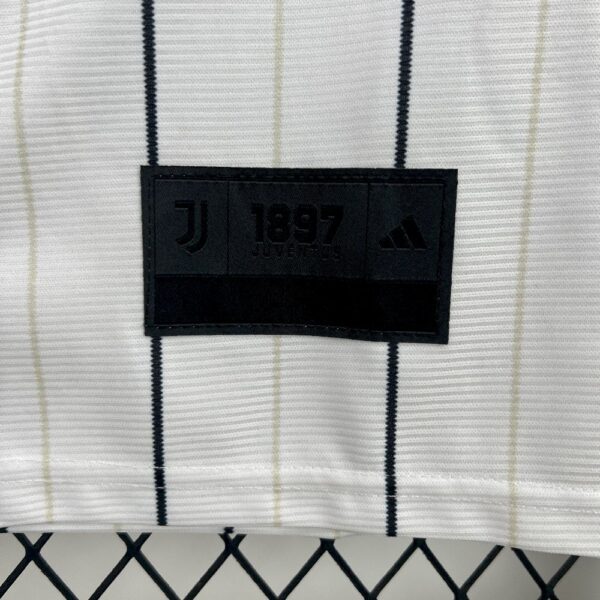Men's Juventus 2025/26 US Pack Jersey - Image 5