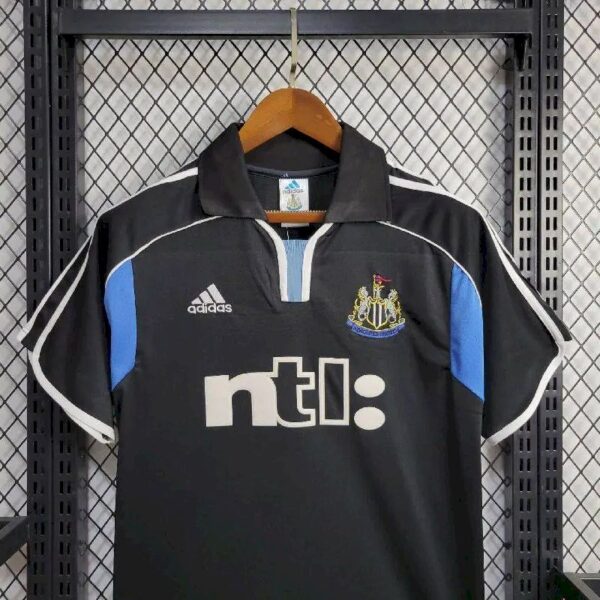 Retro Newcastle United 2001/02 Away Jersey - Image 9