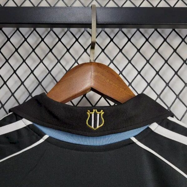 Retro Newcastle United 2001/02 Away Jersey - Image 3