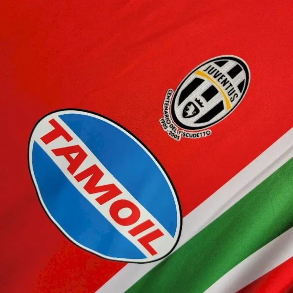 Retro Juventus 2005/06 Away Jersey - Image 3