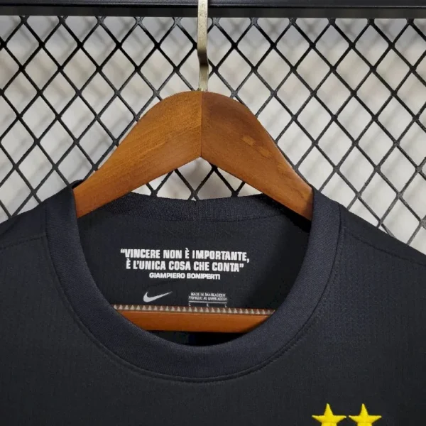 Retro Juventus 2012/13 Away Jersey - Image 8