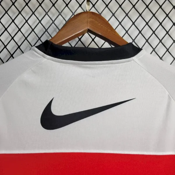 Retro Flamengo 2001/02 Away Jersey - Image 8