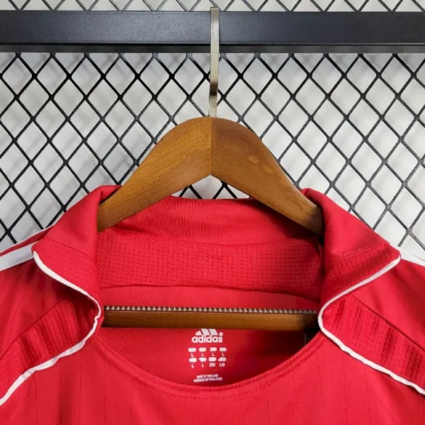 Retro Liverpool 2006/07 Home Jersey - Image 12