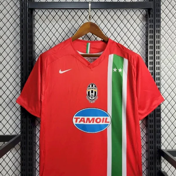 Retro Juventus 2005/06 Away Jersey - Image 8