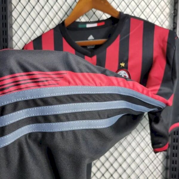 Retro AC Milan 2016/17 Home Jersey - Image 5