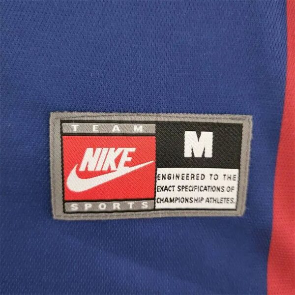 Retro Barcelona 1998/99 Home Jersey - Image 5