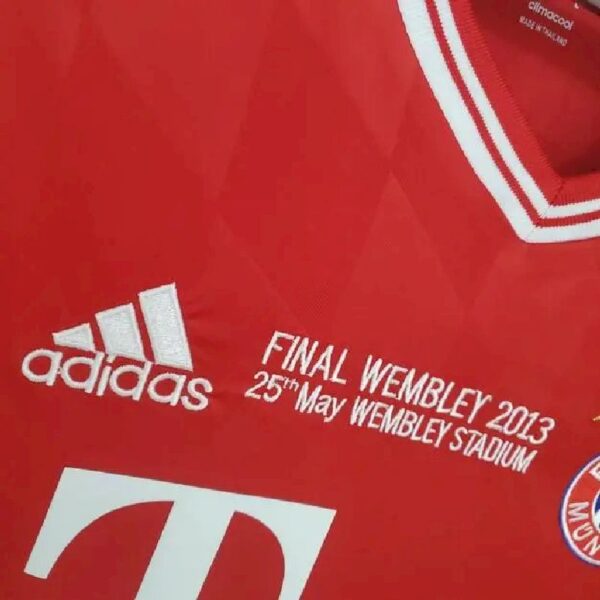 Retro Bayern Munich 2013/14 Home Champions League Long Sleeve Jersey - Image 4