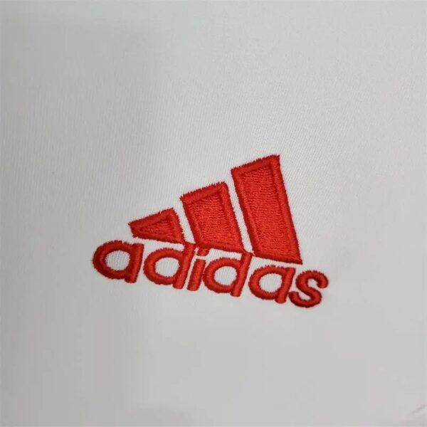 Retro Benfica 2004/05 Away Jersey - Image 2