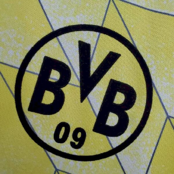 Retro Borussia Dortmund 1989 Cup Jersey - Image 3