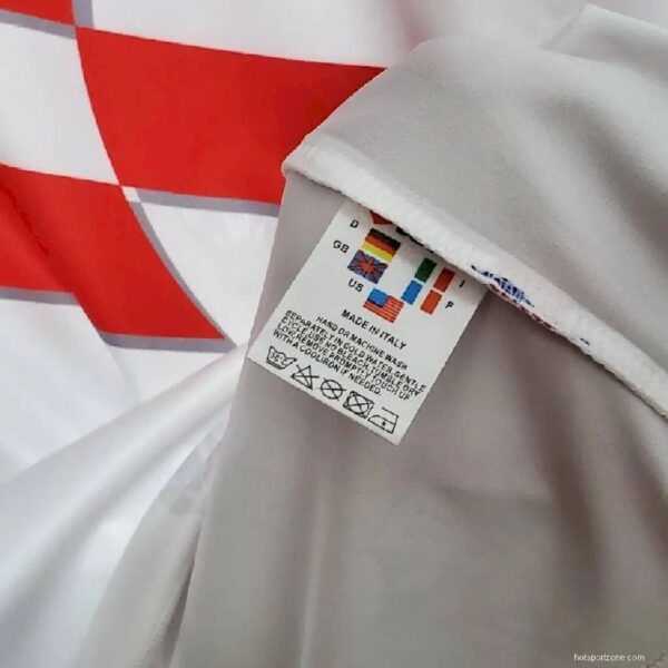 Retro Croatia 1998 Home Jersey - Image 14