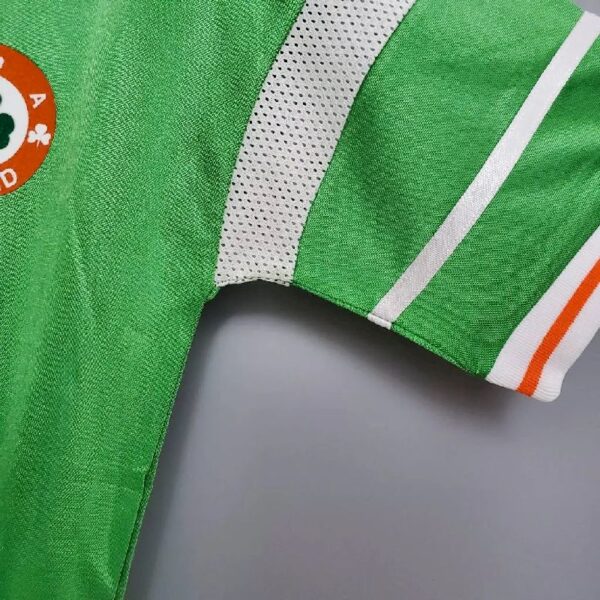 Retro Ireland 1988 Home Jersey - Image 6
