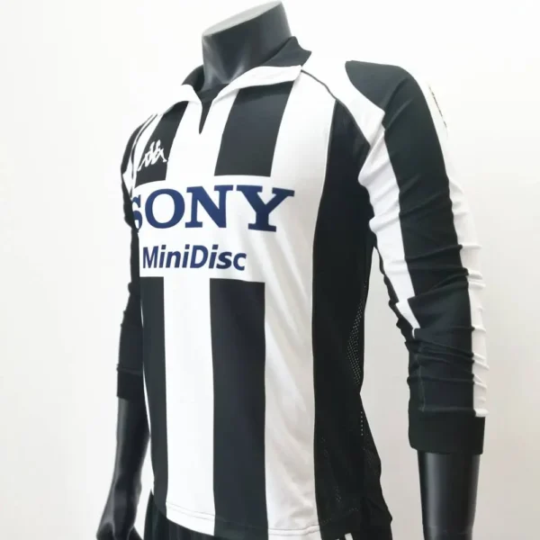 Retro Juventus 1997/98 Home Long Sleeves Jersey - Image 6