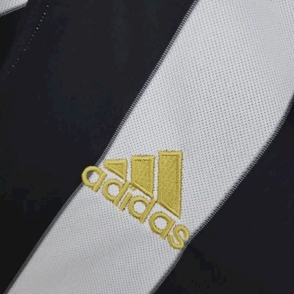 Retro Juventus 2017/18 Home Jersey - Image 7
