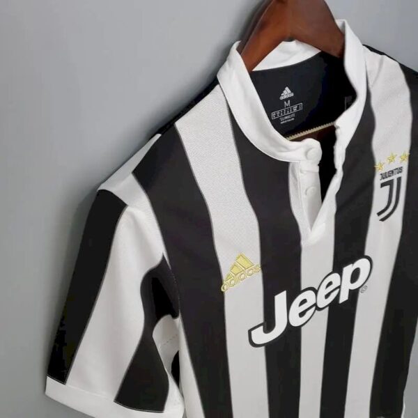 Retro Juventus 2017/18 Home Jersey - Image 6