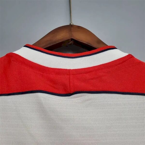 Retro Liverpool 1998/99 Away Jersey - Image 7