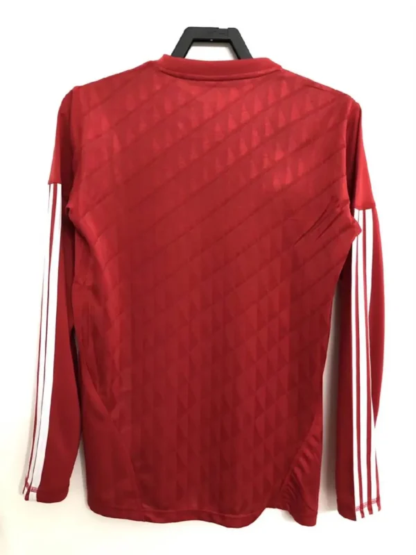 Retro Liverpool 2010/2012 Home Long Sleeves Jersey - Image 7