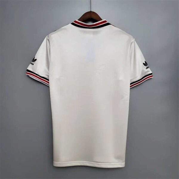 Retro Manchester United 1985 White Jersey - Image 7