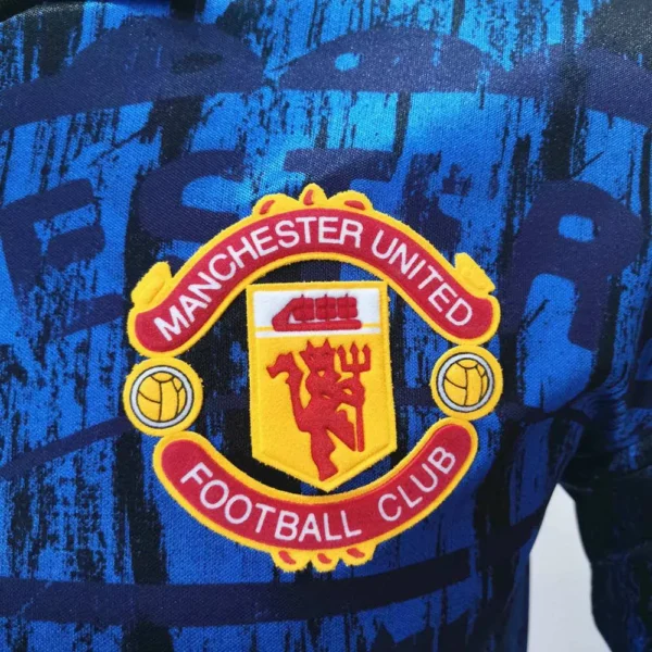 Retro Manchester United 1992/93 Away Jersey - Image 13
