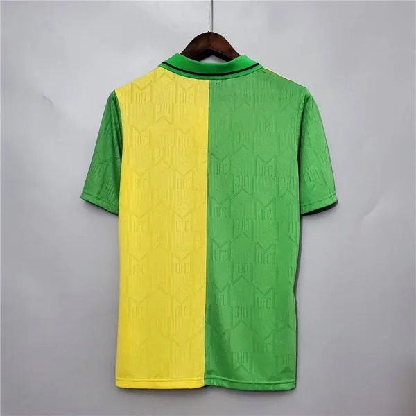 Retro Manchester United 1992/94 Third Jersey - Image 13