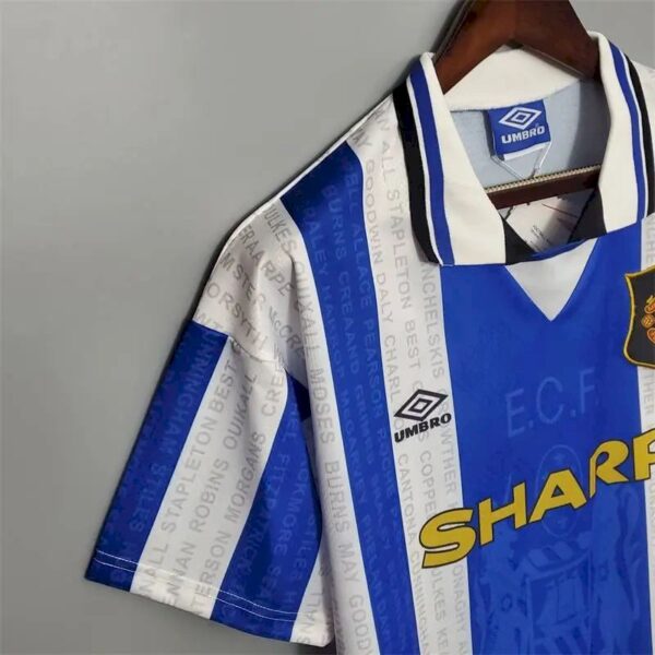 Retro Manchester United 1994/96 Away Jersey - Image 3