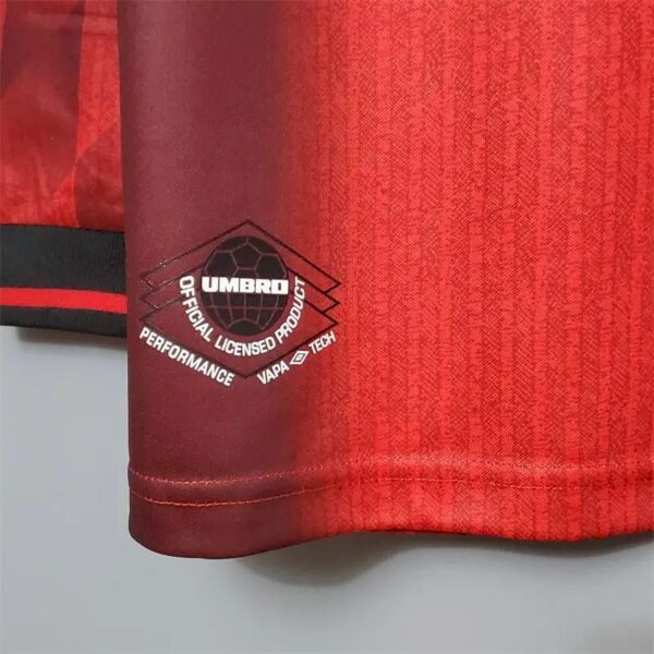 Retro Manchester United 1996 Home Long Sleeve Jersey - Image 7