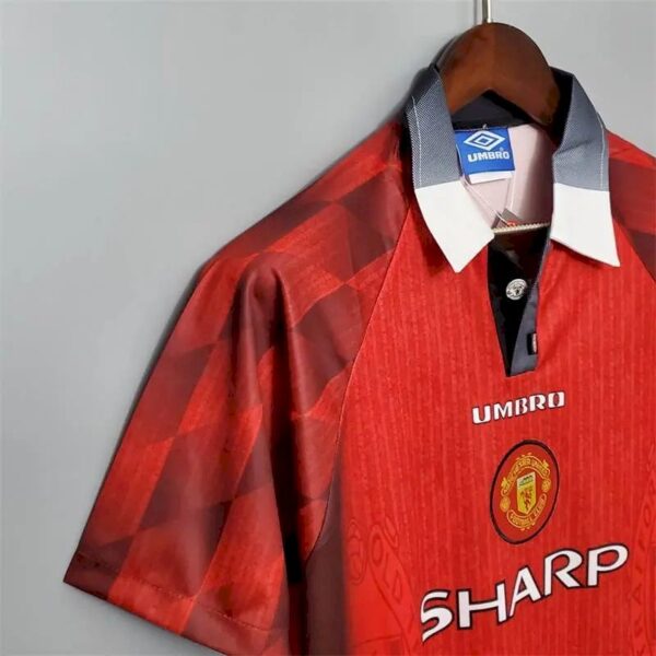 Retro Manchester United 1996 Home Jersey - Image 3