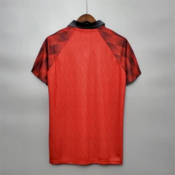 Retro Manchester United 1996 Home Jersey - Image 9