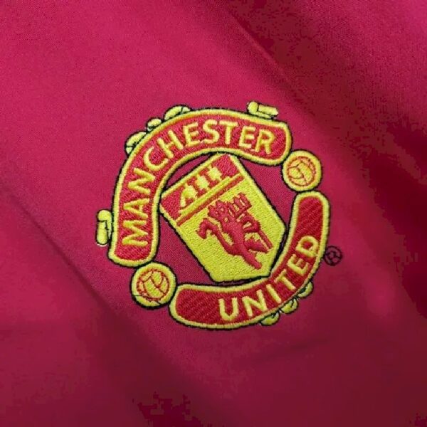 Retro Manchester United 2002/04 Home Long Sleeve Jersey - Image 5
