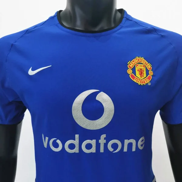 Retro Manchester United 2002/03 Thirds Jersey - Image 2