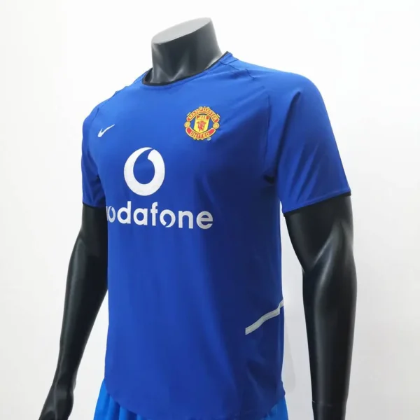 Retro Manchester United 2002/03 Thirds Jersey - Image 3