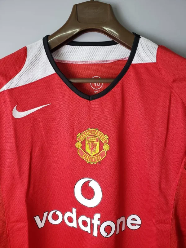 Retro Manchester United 2004/06 Home Long Sleeves Jersey - Image 4